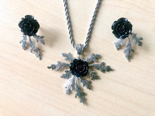 Together Or Separately, Black Pink Adornment & Oak Leaves, Black Silver Pendant Buckles