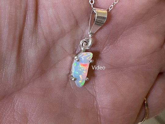 Natural Ethiopian Fire Opal Necklace/Light Orange Body/sterling Silver/2.15Ct 12.67 X 5.72mm Raw Smooth Polish Milti Color Flash