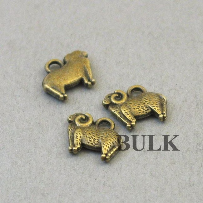 Bulk 50 Sheep Charms, Wholesale Small Ram Pendant Beads, Antique Bronze 11x13mm cm1489B
