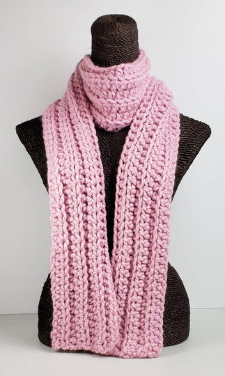 Chunky Wool Blend Crochet Winter Scarf - Pink