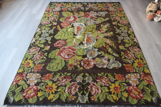 Vintage Kilim Rug, Ethnic Karabagh Kilim, Bohemian Rug, Floral Rose Design/6'1"x9' Feet N-691