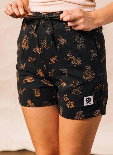 Spicy Noods Fun Mens & Womens Walk Shorts, Noodle Tropical Asian Food Print, Hipster Foodie, Tiki, Sriracha