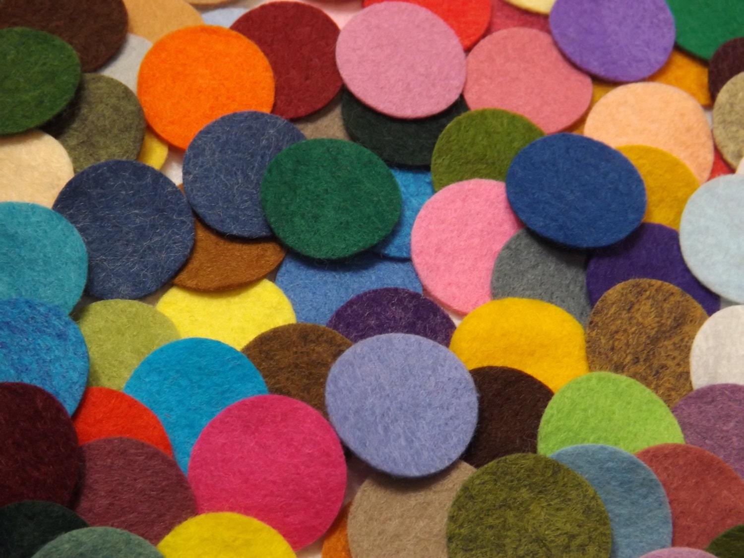 Wool Blend Felt Circles - 1 Inch 100 Die Cut- Cut