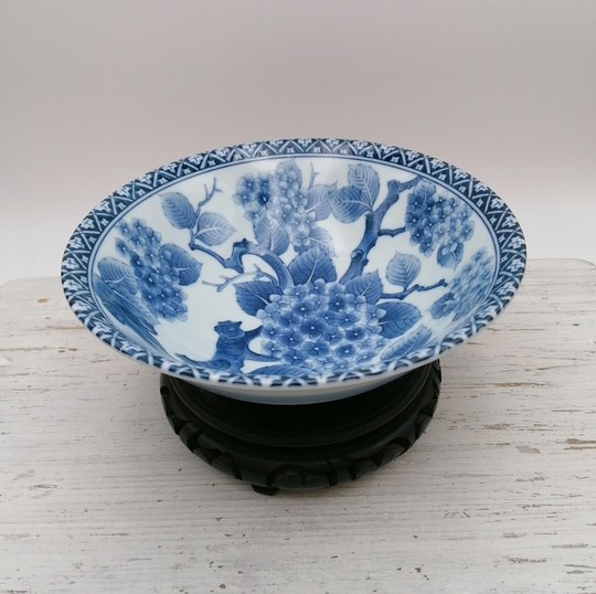 Japanese Salad Bowl, Blue Asian Porcelain Floral Pattern Beautiful Noodle Soup Kitchen Decor