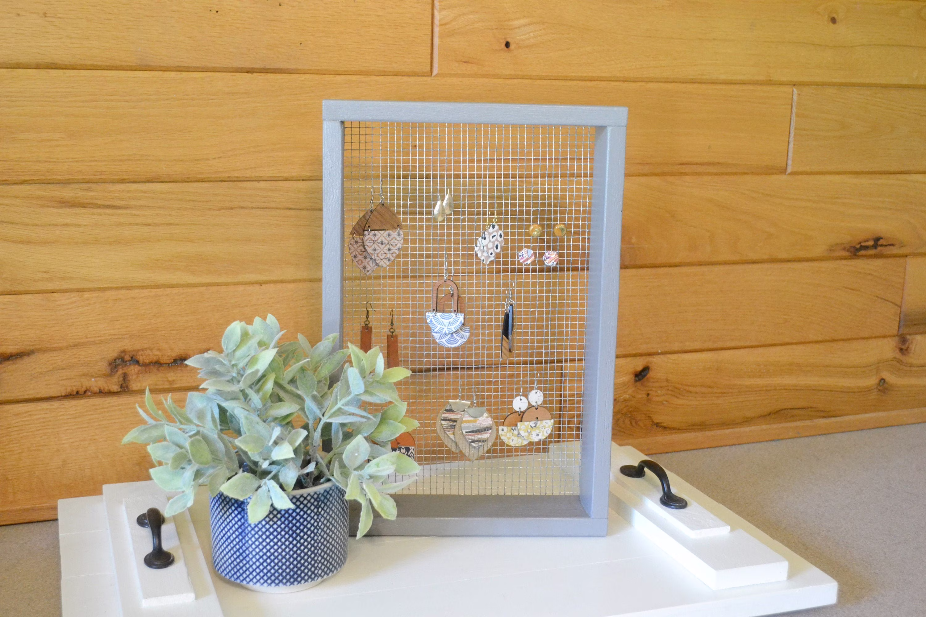 Chicken Wire Jewelry Holder, Free Standing Mesh Earring Modern Farmhouse Gray Organizer, Organizer Shadow Box