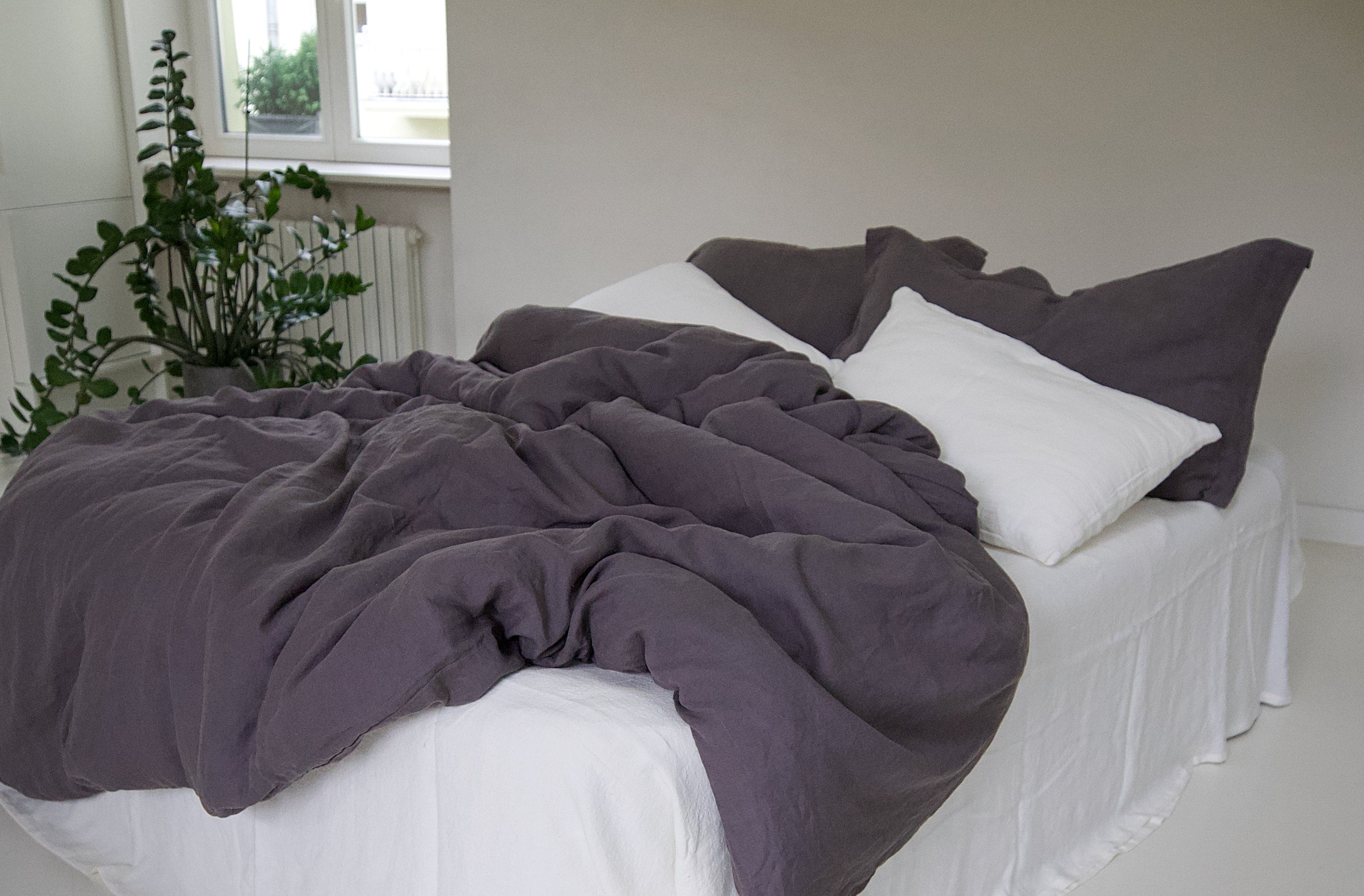 Linen Duvet Cover in Charcoal. Stone Washed Linen Bedding. Duvets. Us King, Queen, Twin, Double Size Bed Linens. Custom Bedding