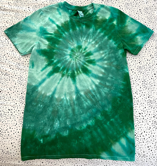 Create Your Own Spiral Tie-Dye T-Shirt