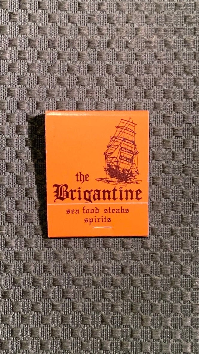 Vintage Matchbook, Brigantine, Seafood, Restaurant, California, Sailing Ship, with 20 Match Sticks, Free Ship in Usa