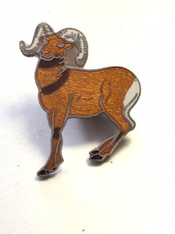 Porcelain Ram Sheep Pin Mountain Goat Enamel Backpack Pin - Jacket Graffiti Lapel Motorcycle Tie Collectable Pins