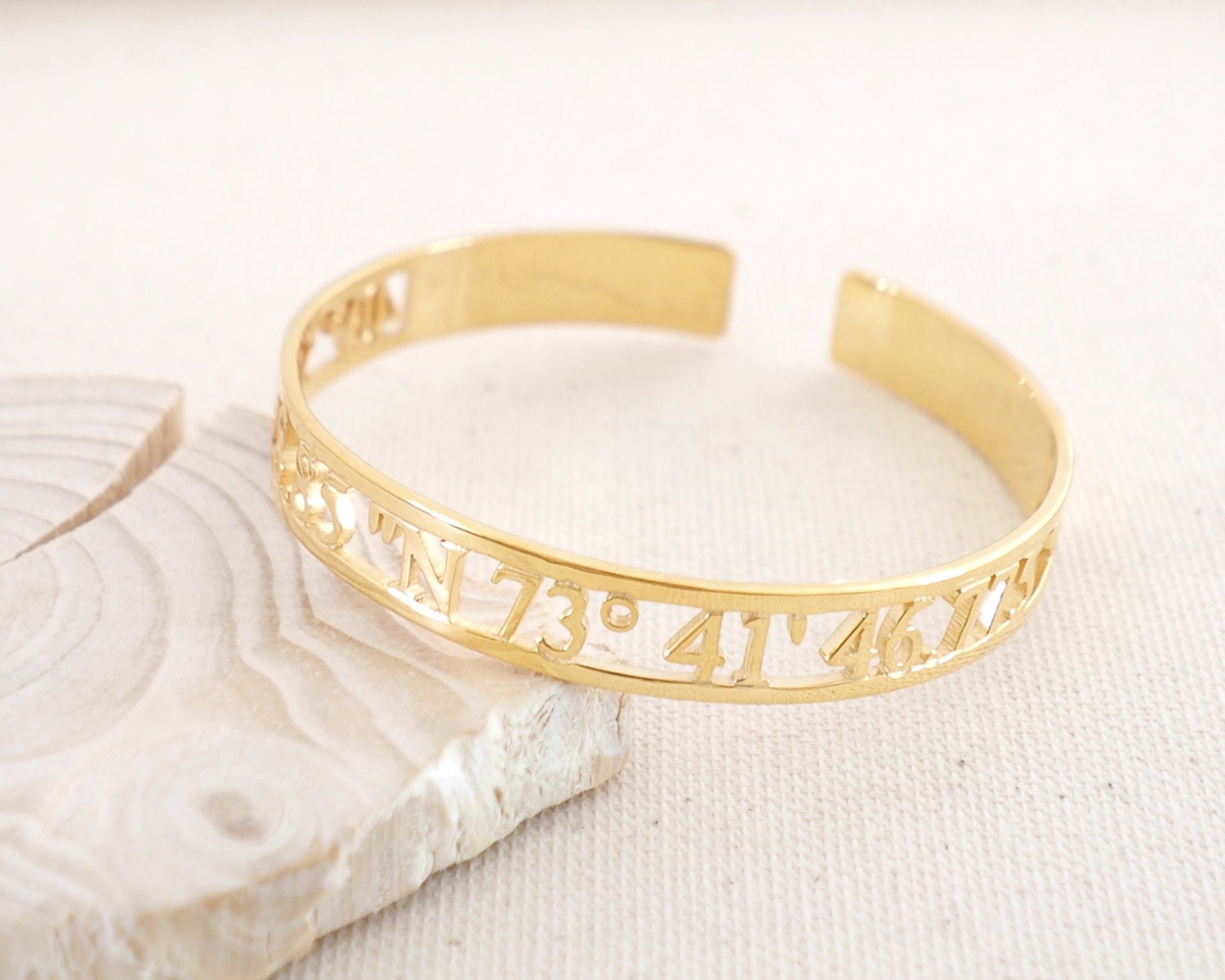 Coordinate Bracelet Bangle Location Roman Numerals Gps Cuff Message Bm06F30