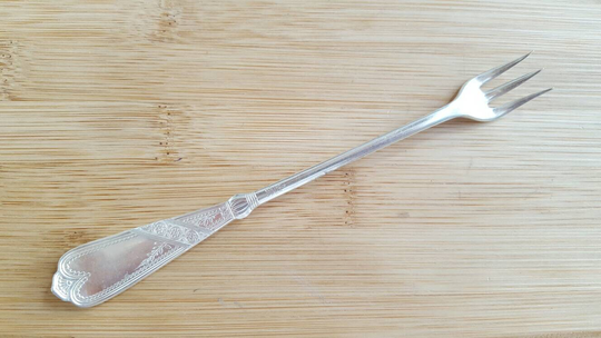 Antique 1847 Rogers Bros 1879 Newport/Chicago Cocktail/Seafood Fork 6 3/8", Set Of 2