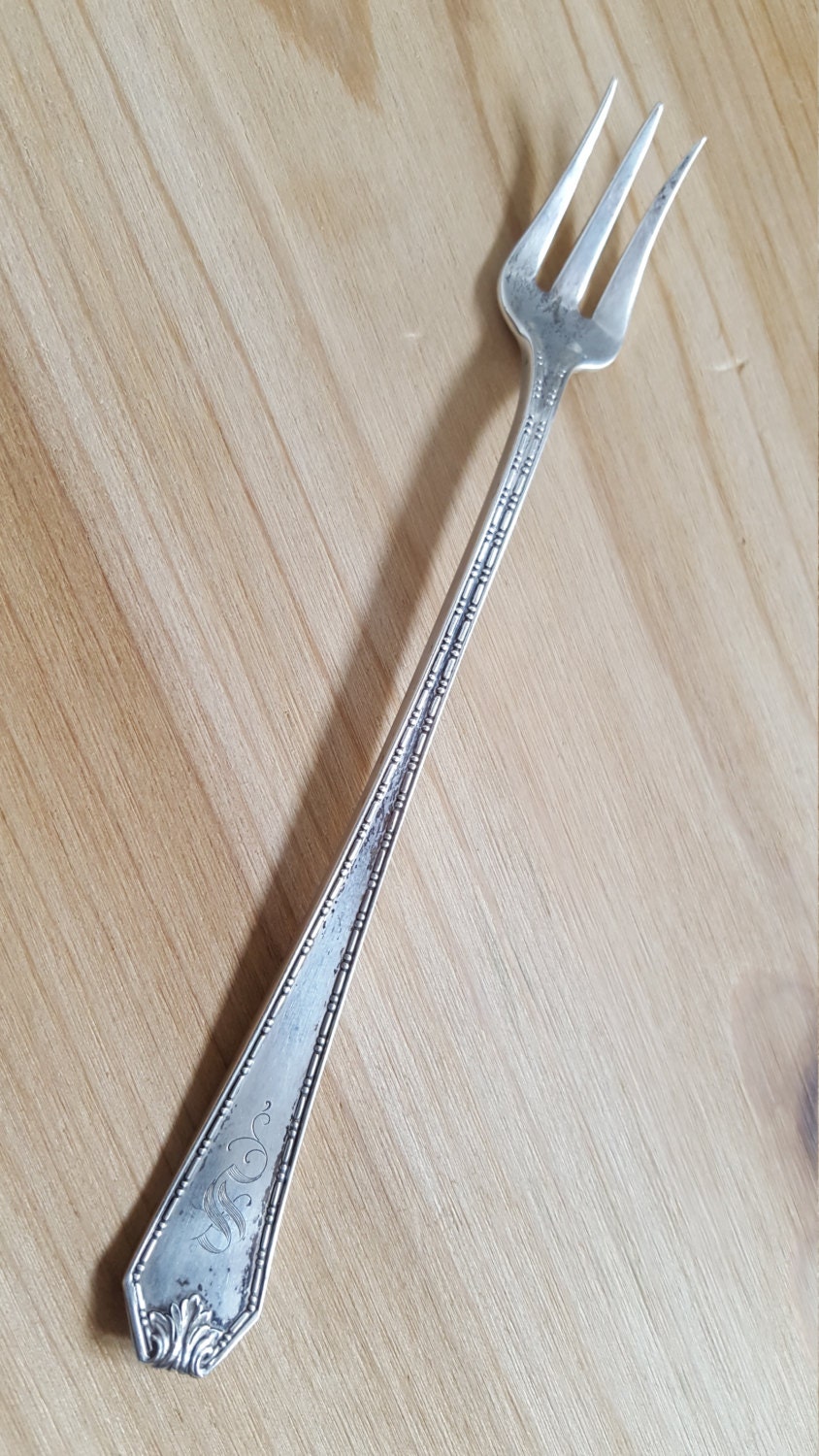 Antique Whiting Sterling 1909 Madam Morris Seafood/Cocktail Fork 5 1/2, Mono S
