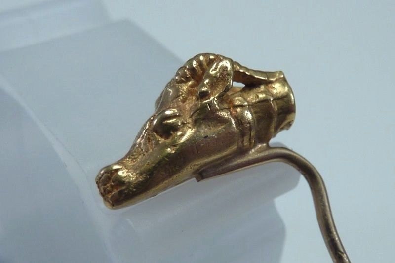22K Yellow Gold Vintage Ram's Head Stick Pin