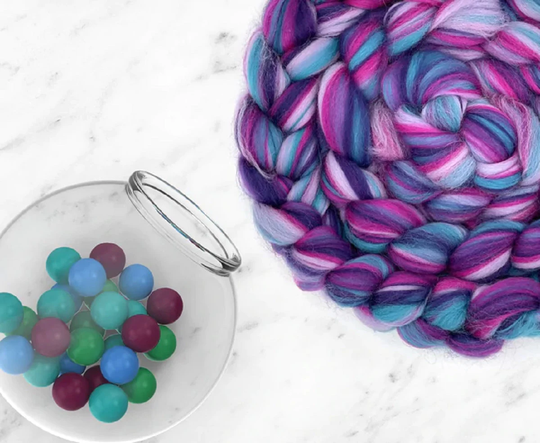 New 2 Ozs "Bubblegum Surprise" Wool Blended Merino & Glitter Roving, Felting Spinning Weaving Supplies Art Blend