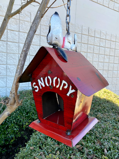 Snoopy Birdhouse Metal