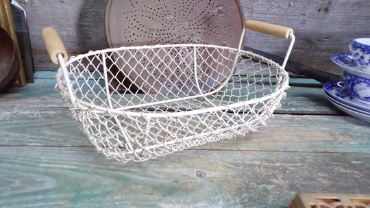 Vintage French Wire Fishing Shellfish Basket S630