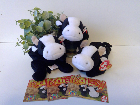 Ty Beanie Baby Daisy Cow 1993 With Collector Card