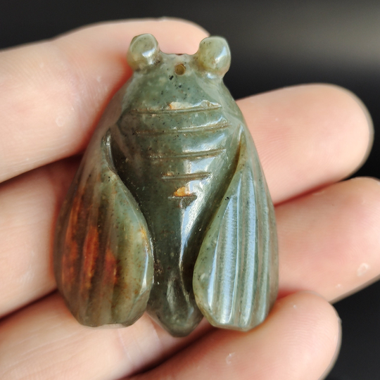 Collection Of Chinese Antiques Hand-Carved Pure Natural 100% Hetian Jade High Ancient Old Cicada Statue