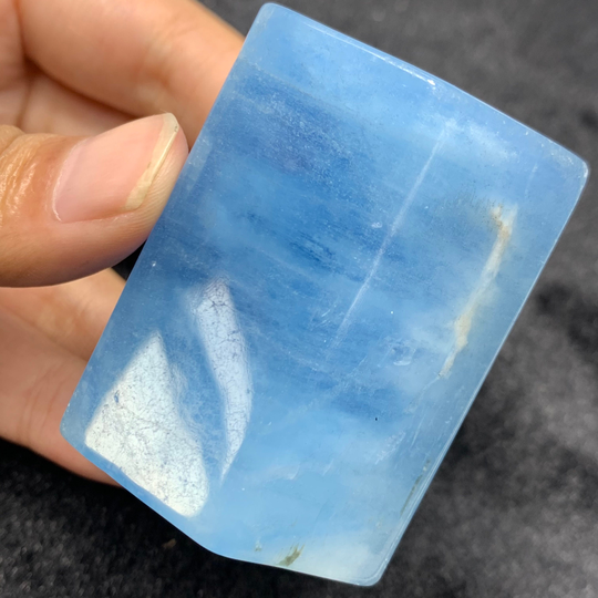 Natural Blue Aquamarine Wand Gemstone Crystal Specimen 133Gram