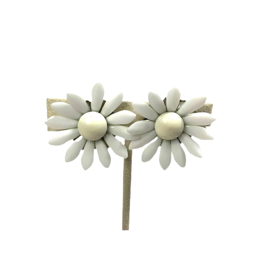 Vintage 1960S Mod Bakelite Daisy Earrings, 60S White Flower Earrings, Mod Daisy Earrings
