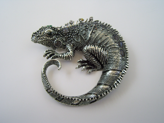 Big Lizard Pin, Brooch, Gecko Large Scarf Hijab Pin See Video For All The Sparkle