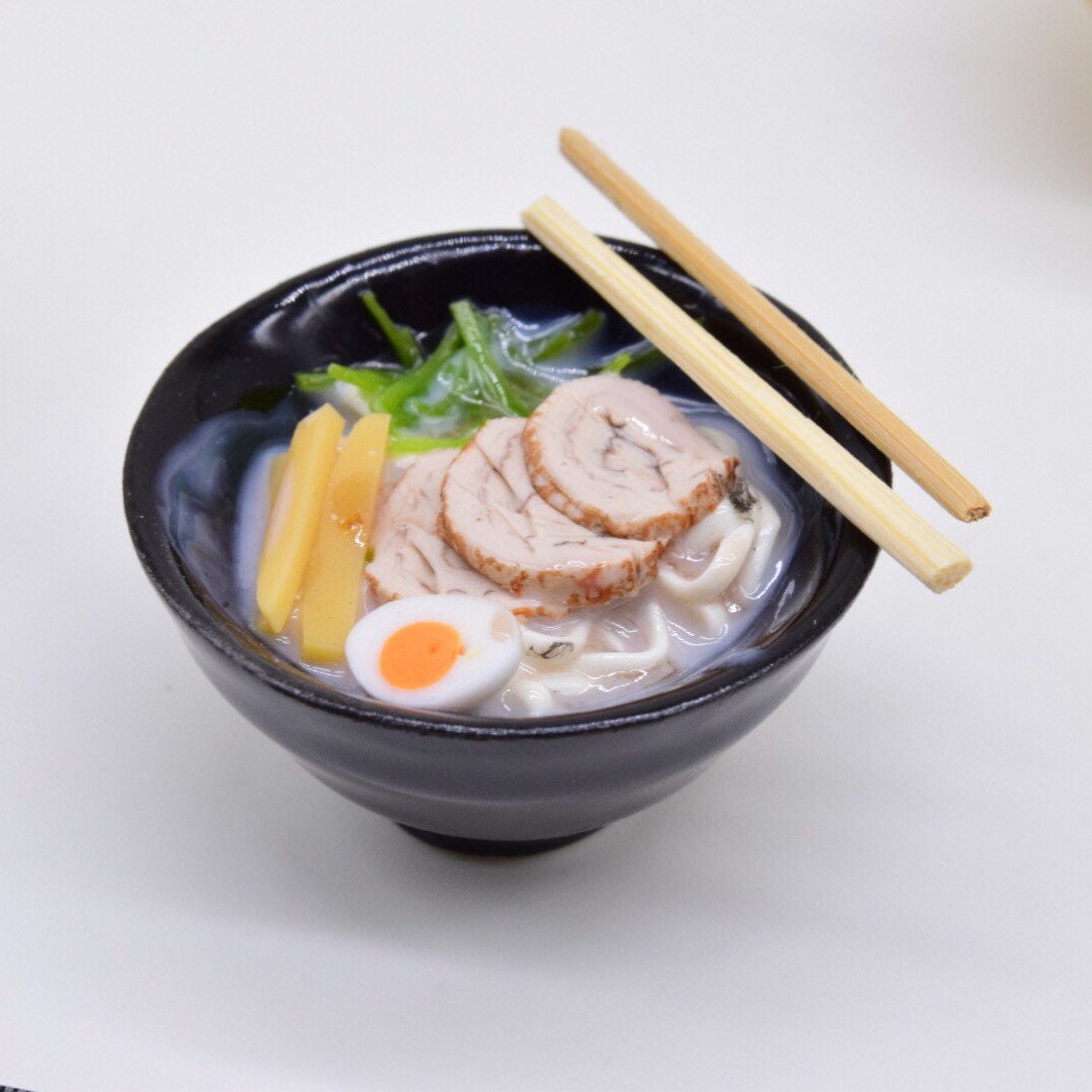 Miniature Ramen Japanese Cuisine in Ceramic Bowl Size 25 Mm With 1 Pair Of Chopsticks. Food Decorate Doll's House