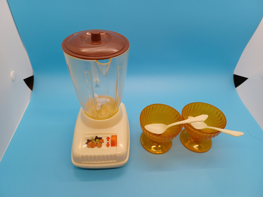 Blue Box My First Kitchen, Blender, Bowls & Spoons, Vintage, Retro, Strawberries, 80S, Dessert