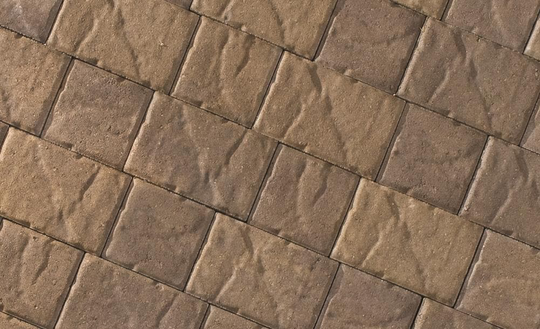 CastleLite Carriage Stone 9-in L x 6-in W x 2-in H Mojave Blend Concrete Paver in Brown | Q070.111.69.B3