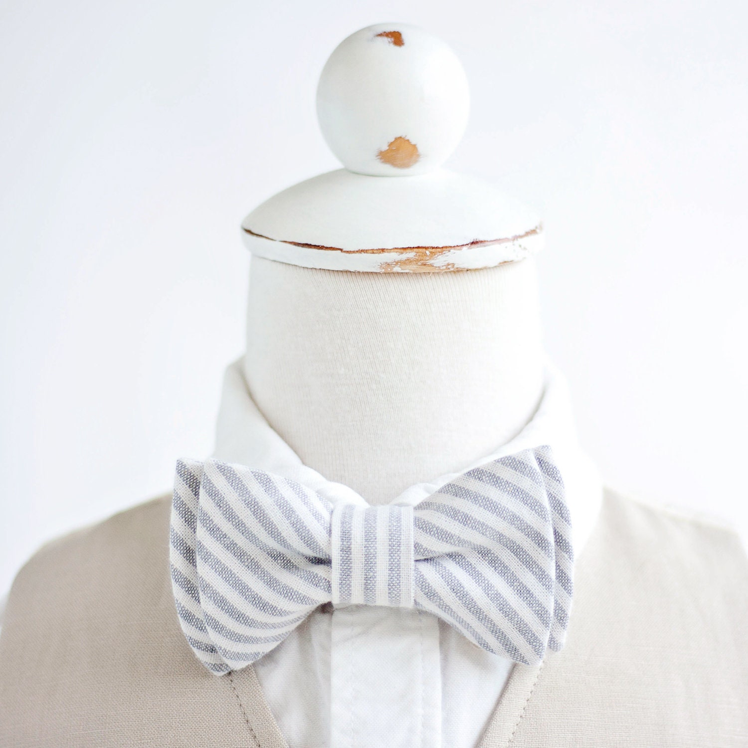 Bow Tie, Ties, Boys Baby Bowties, Ring Bearer, Wedding Linen Gray Ties - Stripe