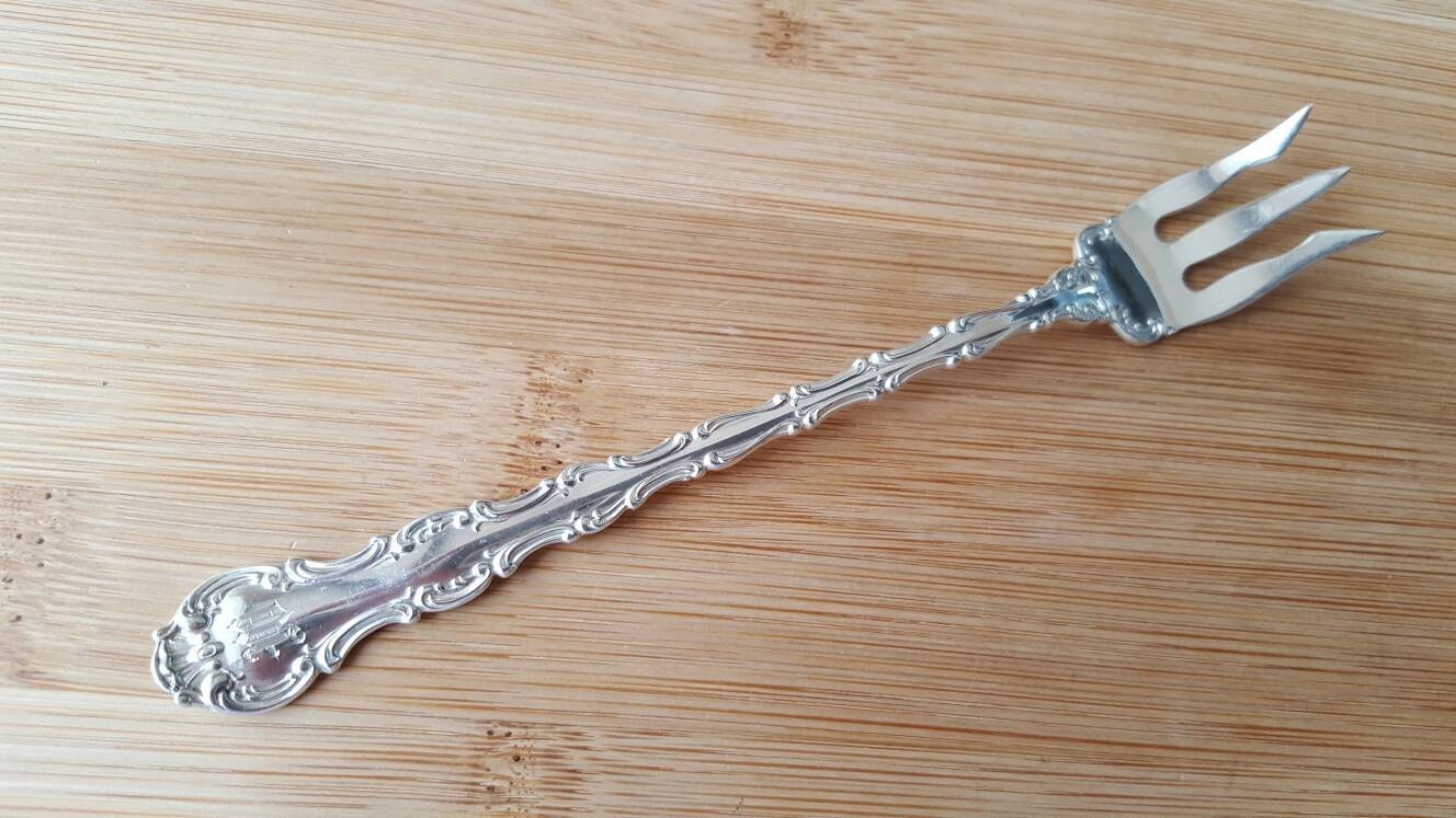 Antique Gorham Sterling 1897 Strasbourg Seafood/Cocktail Fork 5 5/8 Mono M Or W, Set Of 3