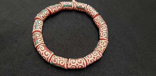 African Beads 15 Small Adinkra Glass Beads. "Ram Horn" Meaning Humility & Strength. Ghana Krobo Red, Green Cream Beads