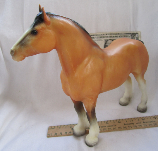 Breyer Light Brown Clydesdale Mare 1990-91 Drafter Horse