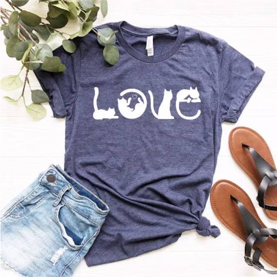 Cat Shirt, Hiding in Pocket Shirts, Cute Kitty Tee, Kitten T-Shirt, Tshirt, Gift For Cats Lover, Mom Shirts