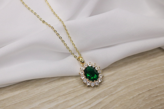Evergarden Necklace, Classic Emerald, White, & Gold