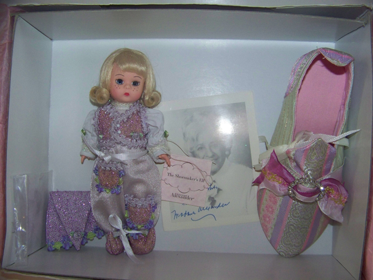Shoemakers Elf Madame Alexander Set
