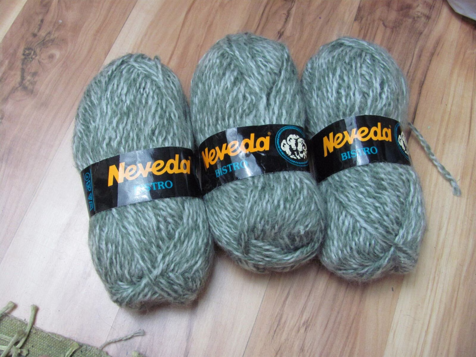 Neveda Bistro - Wool Acrylic Blend Vintage Yarn Skein Made in Holland 50G 2 Color Ply Green 3 Skeins
