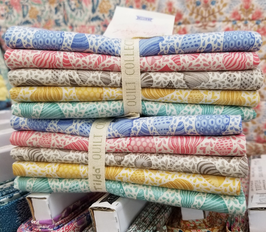 Cotton Beach Seashell Blender Bundle...5 Fat Quarters...a Tilda Collection Designed By Tone Finnanger