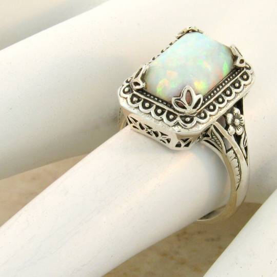 Vintage Estate Opal Solitaire Filigree Ring in 925 Solid Sterling Silver 860