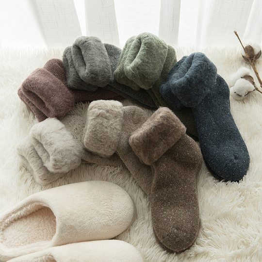 1 Pair More Thicken Warm Keeping Women Socks Wool Blend Practical Good Woven Winter Socks for Daily Wear - carmine