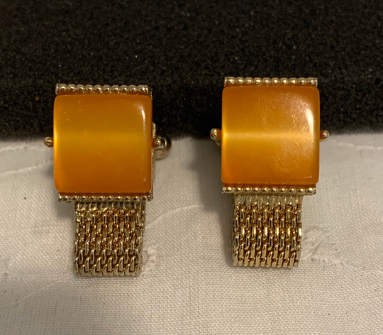 Vintage Swank Men's Fold Over Cufflinks Gold Tone With Thermoset Inlay