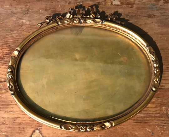 19 Th Century Louis Xvi Gilt Bronze Oval Frame