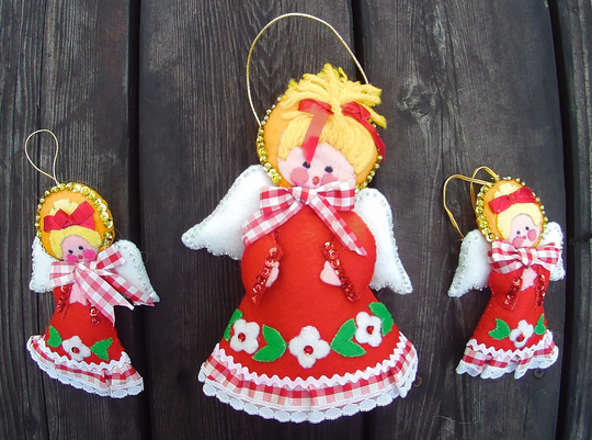 Adorable Finished Bucilla 1970's Handmade Angels Tree Topper & Ornament Set 2829 Table Retro Christmas Decor Trimming