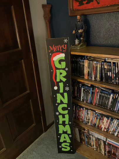 Reversible Halloween/Christmas(Skeleton Welcome/Merry Grinchmas Wood Sign