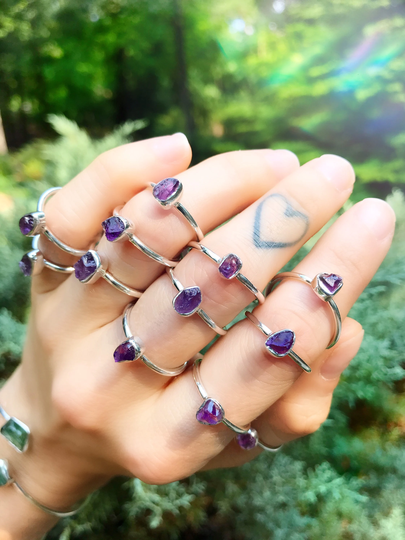 Size 6 Amethyst Raw Ring // .925 Sterling Silver Diamond Ring Wedding