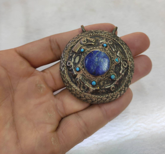 Museum Quality Very Unique & Old Silver Pendant With Lapis Lazuli & Turquoise Stone