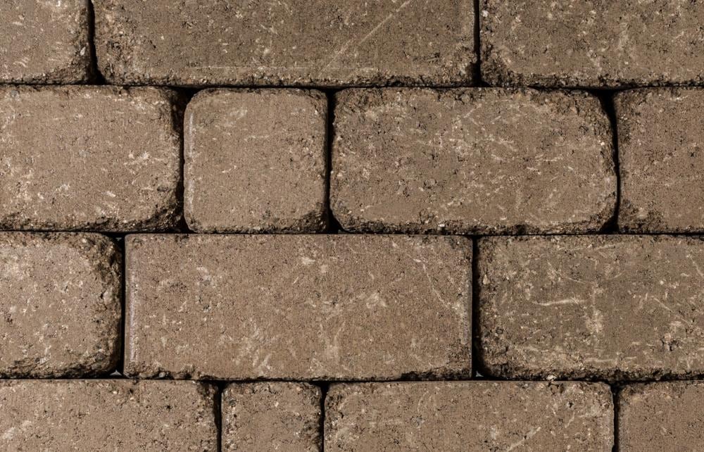 Lowe's Stonegate Country Manor 6-in L x 6-in H x 10-in D Carmel Blend Retaining Wall Block in Brown | R800.WALL.B
