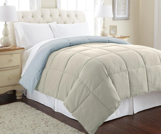 Amrapur Overseas Reversible down alternative comforter Multi Abstract Reversible Queen Comforter (Blend with Polyester Fill) | 2DWNCMFG-ODL-QN