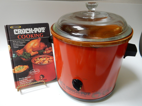 Rival Crock Pot With Cook Book