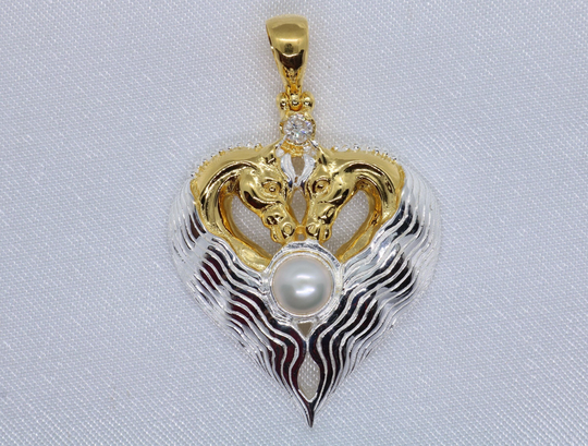 Horses Heart Necklace Pendant. 3mm Diamond, Or Zircon, Pearl, 18K Gold Vermeil, Silver