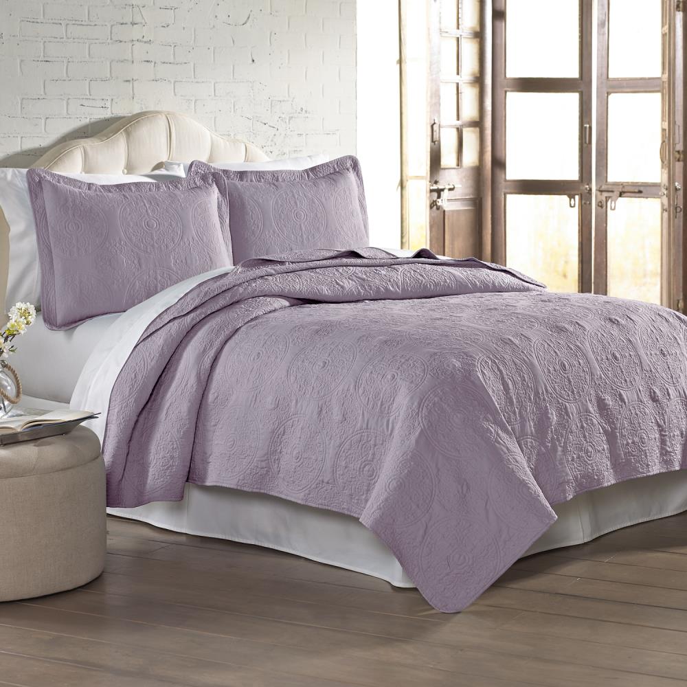 Amrapur Overseas Solid Embroidered Quilt Set Lavender Multi Reversible Twin Quilt (Blend with Polyester Fill) | 3MFSQLTG-LVR-TN